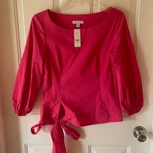 The waist puffy sleeve top